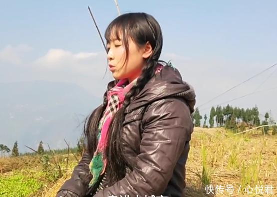96后彝族姑娘走红网络称:渴望走出大山,获广大