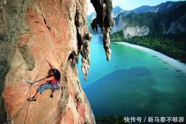 有人这样比喻“普吉岛像一个穿金戴玉的贵妇，而甲米则像脂粉不施