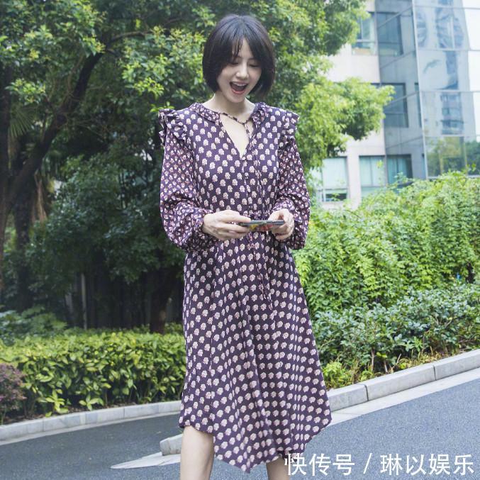 高圆圆越胖越放肆了!穿深V裙秀事业线,麒麟臂