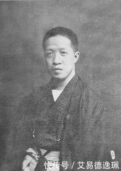 t017ee2fa853b56fe78.jpg?size=400x564