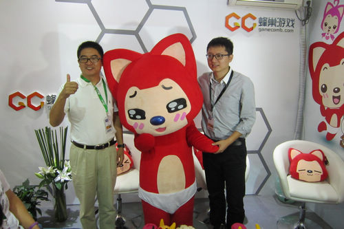 阿狸教父Figo亮相蜂巢展台 讲述阿狸童话梦想