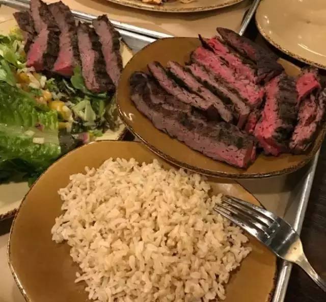 中国的肌肉一哥!用实力压倒欧美肌肉男!