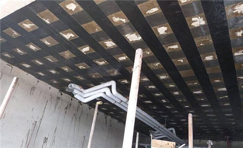 碳纤维加固施工方法及步骤分析(碳纤维加固技术在建筑结构加固中具有广泛的应用前景) 钢结构桁架施工 第1张 碳纤维加固施工方法及步骤分析(碳纤维加固技术在建筑结构加固中具有广泛的应用前景) 钢结构桁架施工 第1张