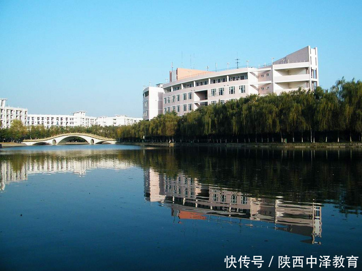 没学历?想提升? 自考报名条件在这里!