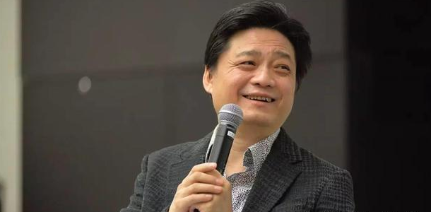 崔永元爆料演员夫妇签7.5亿阴阳合同,直指杨子