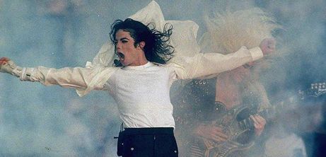 世界伟大的歌手,迈克尔杰克逊上榜!而她超越黄