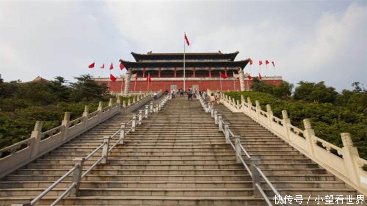 中国最有钱的村庄,村里有高速公路和直升机场