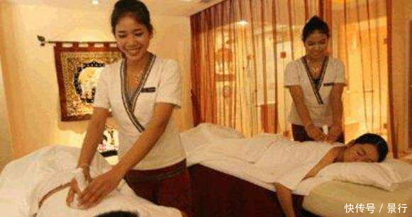 丈夫偷私房钱跟朋友去按摩店,发现妻子在接待,妻子为了养你!