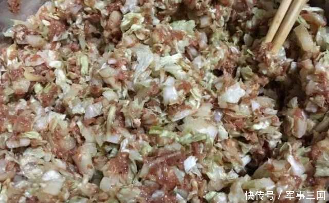 猪肉白菜饺子馅怎样调才好吃一步很关键,做好