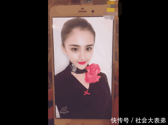 男子和网恋一年的空乘小姐姐见面, 感觉被骗了 网友: 羡慕嫉妒恨