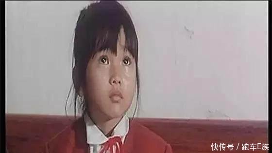 还记得那个饰演王杰女儿的小女孩吗 四岁就差