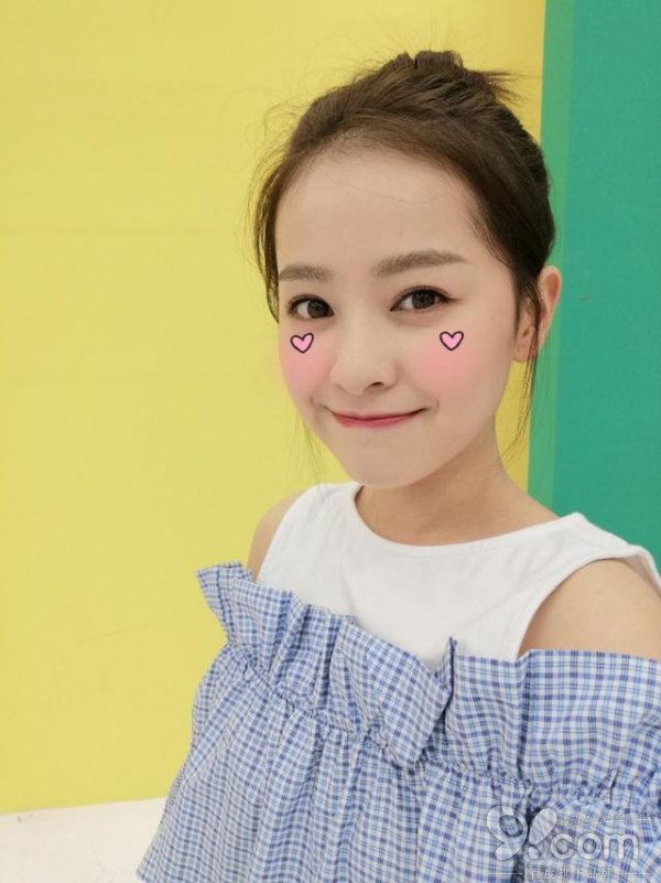 上市一月100%好评热卖 春节换机就选华为nov