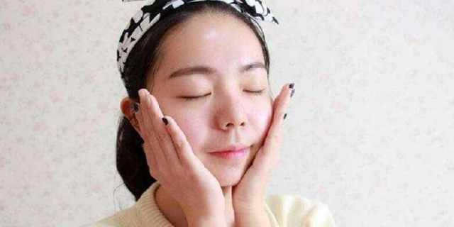 这4招直捣螨虫窝,祛痘变得很简单,皮肤越变越