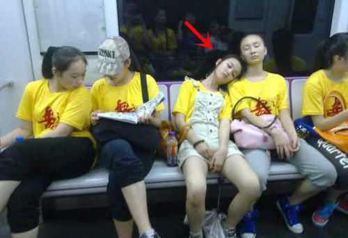 吴宣仪小号曝光成名前旧照，高中排练刻苦也不忘喝奶茶