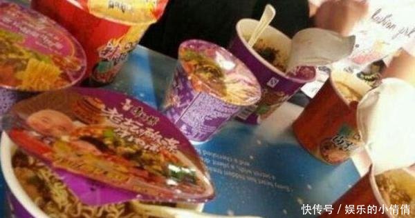 坐长途火车最适合带的“四种”干粮,不只有泡面