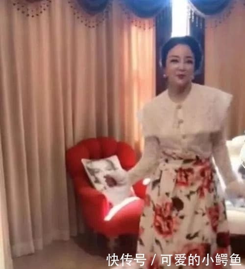 奇闻:抖音最有范婆婆,婚礼上跳舞,引无数好评