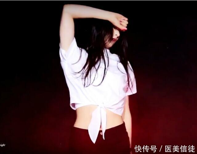 程潇 周洁琼颜值实力大碰撞 宇宙少女和PRIST