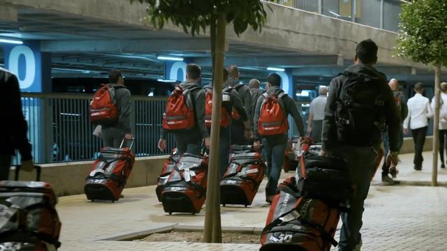 笑傲江湖 贾冰团队将讽刺小品进行到底《裁员