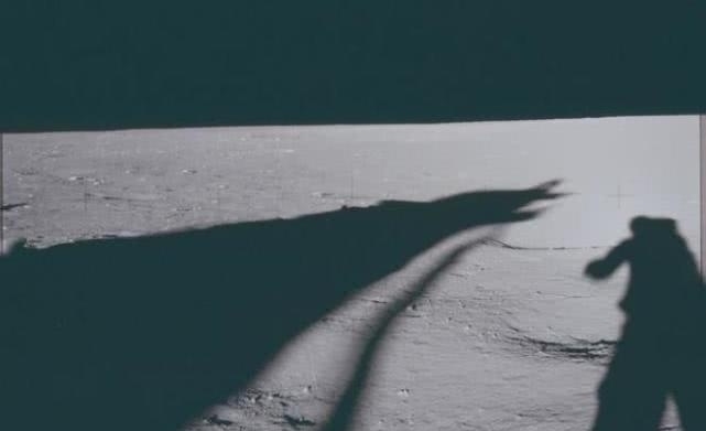 玉兔二号拍摄月球表面,阿波罗登月再难掩盖,美
