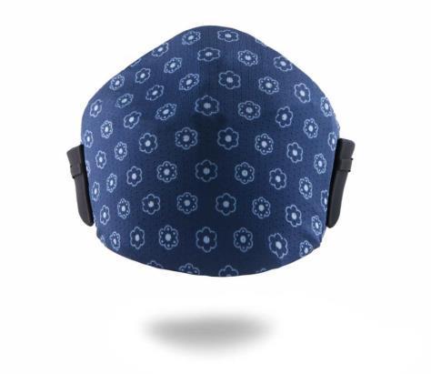 李小璐在机场戴的口罩是什么牌子的,是今年新