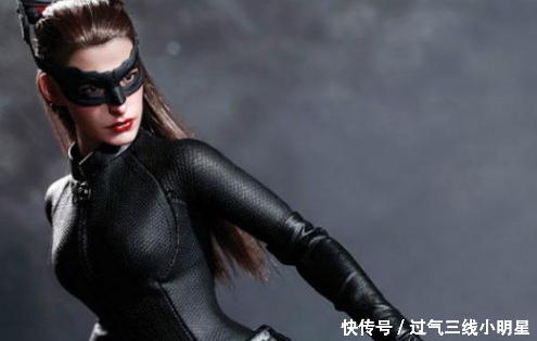 欧美影视中4大穿皮衣最美的女神,连爱丽丝都垫