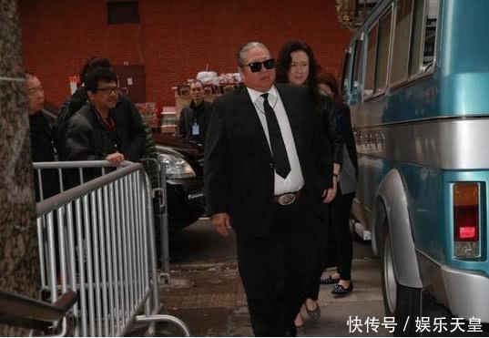 直击林正英葬礼, 午马为其扶灵, 洪金宝当场恼怒