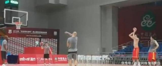 中国男篮传来周琦小丁的最新消息,真是厉害了