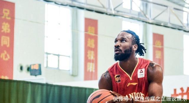 山东队男篮没钱