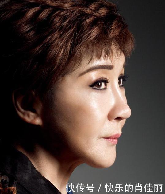 丁佩被问和向华强是什么关系,丁佩毫不避讳,鲁