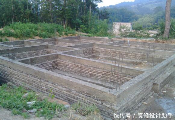 地基砸6万后悔！农村人建房是面子工程，钱花在别人能看到的地方