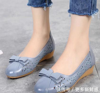 中年女人不会搭鞋试试“妈妈鞋”,柔软舒适,和裙子特配 赌博技巧网站