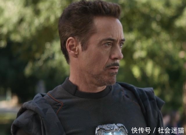 为什么钢铁侠的纳米战衣被灭霸越打越少?