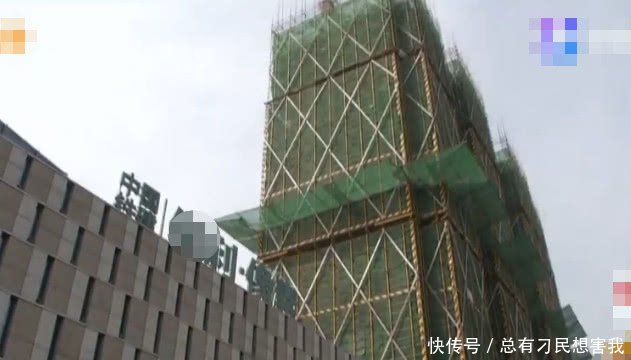 奇闻女子买141万房子要先给27万中介费,中介