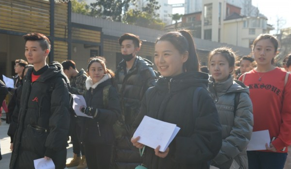 上海戏剧学院10个考生9个上过培训班是真的吗