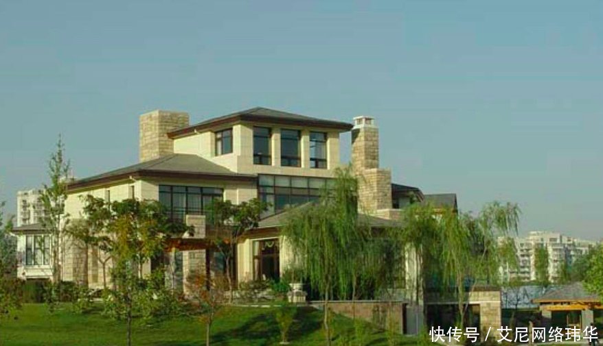 赵丽颖产子出院返亿级豪宅坐月子,是冯绍峰所