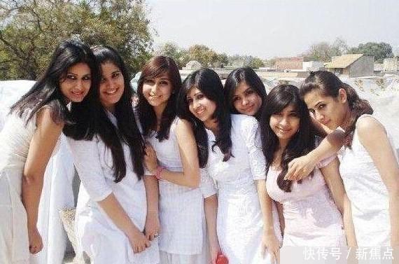 美不胜收，巴基斯坦美女边境邀请中国男士开怀畅饮