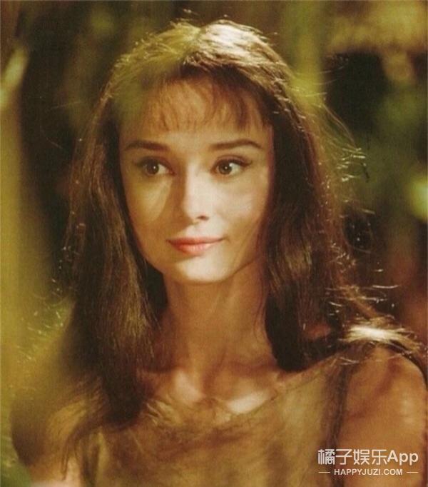 时尚圈今年流行的那么多单品,居然都是赫本曾