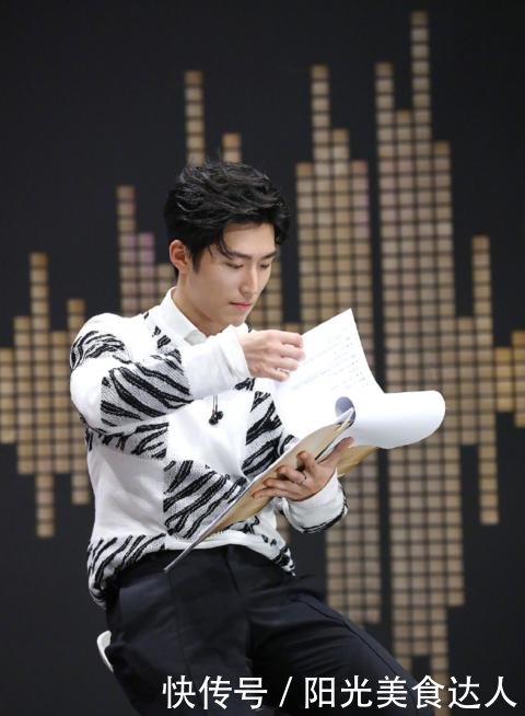 窦骁何超莲恋情坐实!连微信头像都是情侣头