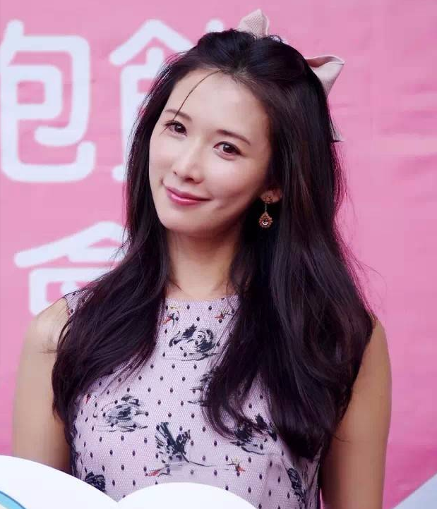 年纪超过40岁了,还不结婚的5大女星