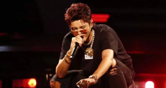 吴亦凡靠一首《大碗宽面》洗白有谁注意都王思