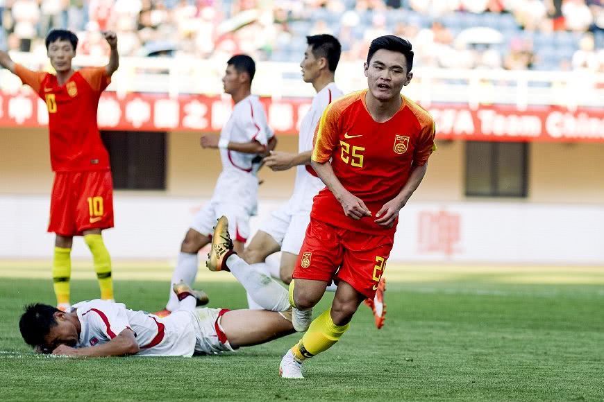 中国U23狂胜朝鲜U23, 3传2射独造5球, 一人成
