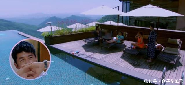 程莉莎穿泳装,大秀美臀事业线,有谁注意到郭晓