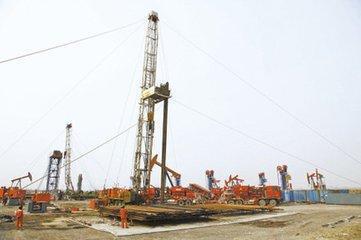 中石油豪掷600亿海外收购油砂，为何增产不增收？