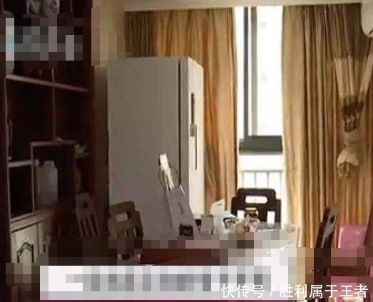 妻子回家被锁门外,进门撞丈夫和女子“干坏事”:情不自禁不怪我 澳门星际手机客户端