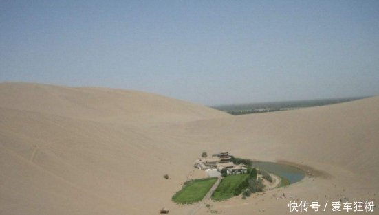 甘肃沙漠多少亩 t01aa9df6be3a02c274.jpg