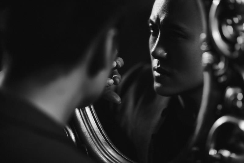 好声音崔忠华《说再见之前》上线 颠覆诠释真爱定义(图2) 好声音崔忠华《说再见之前》上线 颠覆诠释真爱定义(图2)