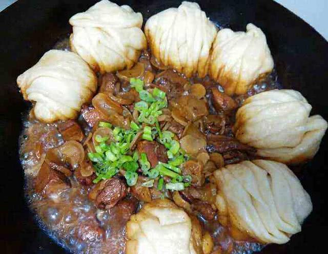 为什么东北人爱吃大锅菜?南方人一句话就说到