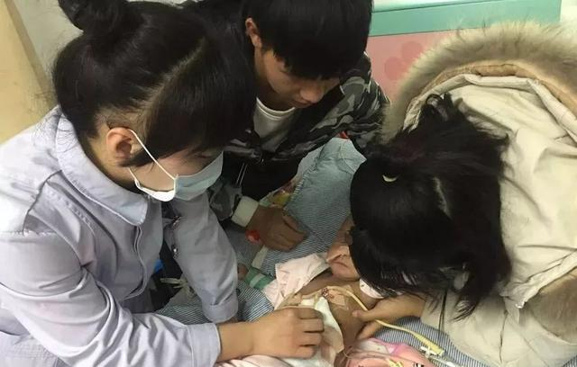 一岁小孩胃被撑破,知道孩子吃的东西后,医生当
