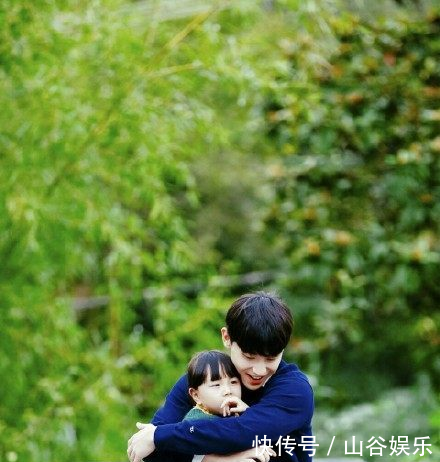 邓伦对小山竹是不是真爱,从这几个细节可以看