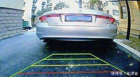 倒车影像黄红绿线什么意思?